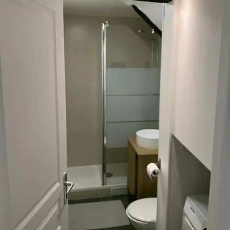 à - Le Petit Montreuil *