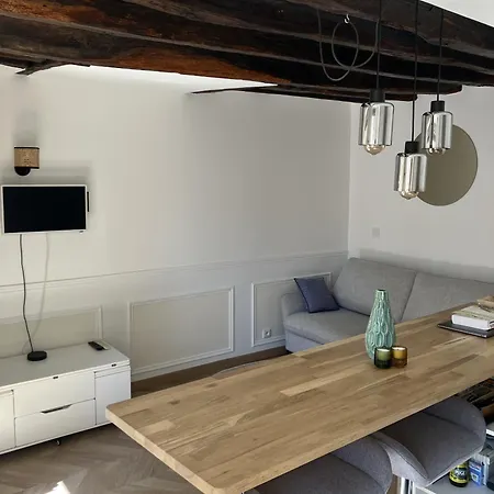 A - Le Petit Montreuil 凡尔赛