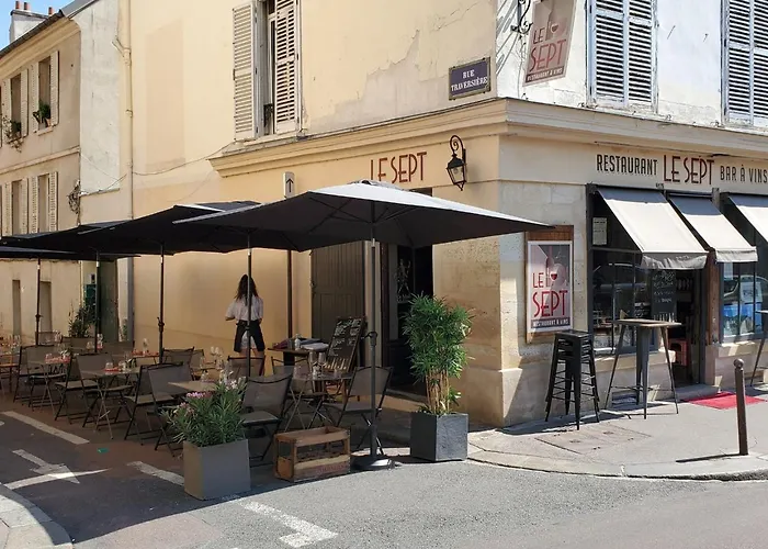 à - Le Petit Montreuil Appartement *